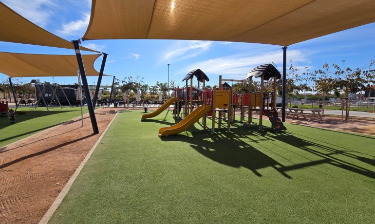 Herverkoop - Villa -
Torrevieja* - El Chaparral