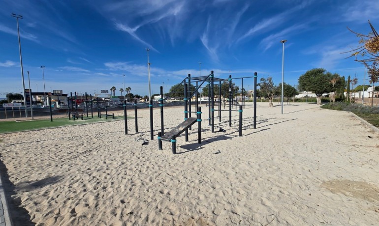 Herverkoop - Villa -
Torrevieja* - El Chaparral