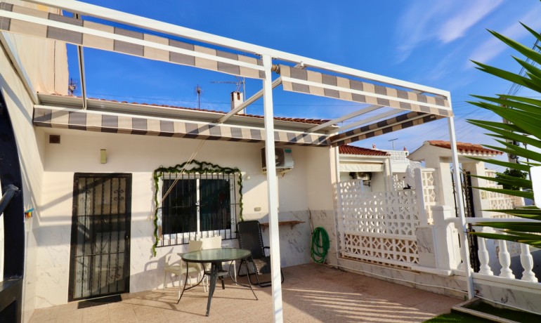 Herverkoop - Huis -
Torrevieja - Torreta