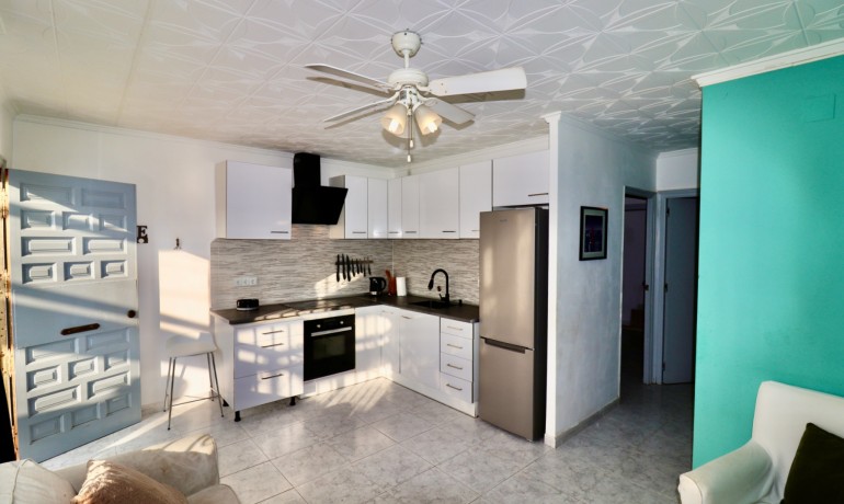 Herverkoop - Huis -
Torrevieja - Torreta