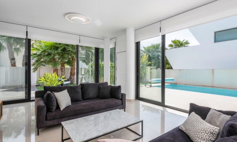 Herverkoop - Villa -
Ciudad Quesada - Rojales