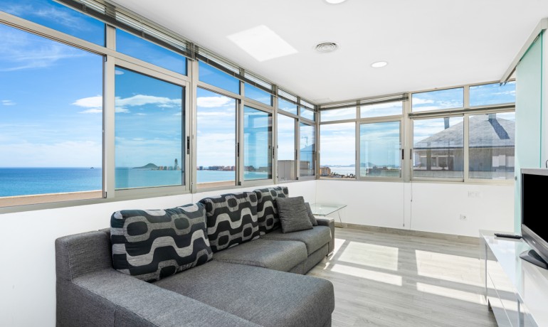 Revente - Appartement / Flat -
La Manga