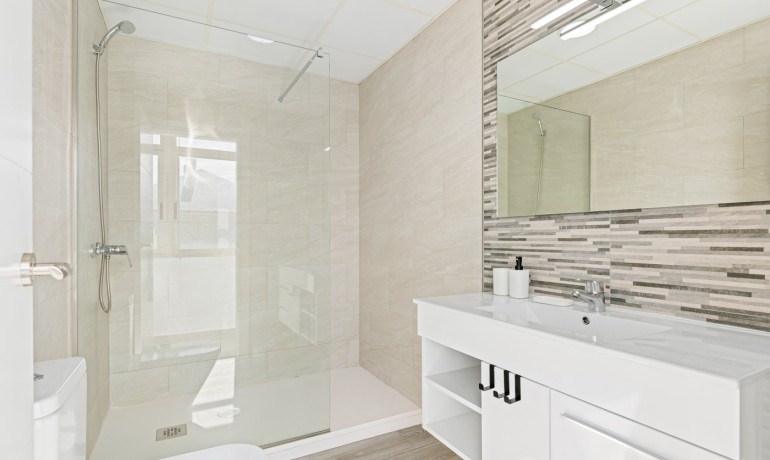 Revente - Appartement / Flat -
La Manga