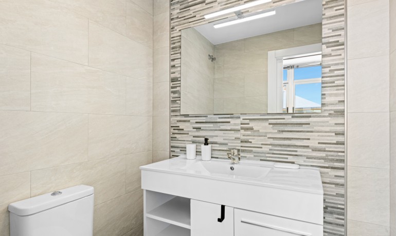 Revente - Appartement / Flat -
La Manga