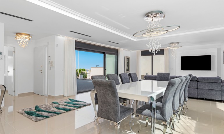 Herverkoop - Villa -
San Miguel - San Miguel Salinas