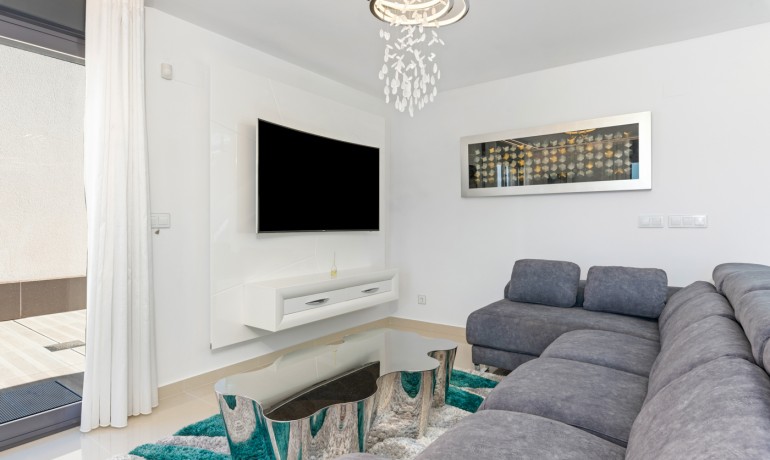 Herverkoop - Villa -
San Miguel - San Miguel Salinas