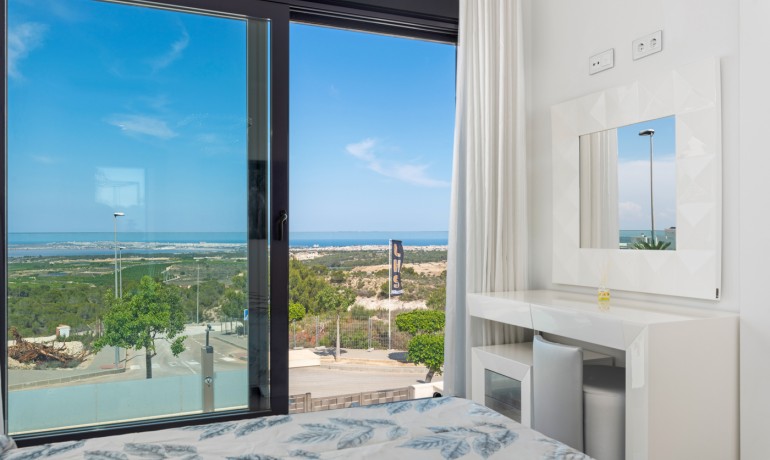 Herverkoop - Villa -
San Miguel - San Miguel Salinas