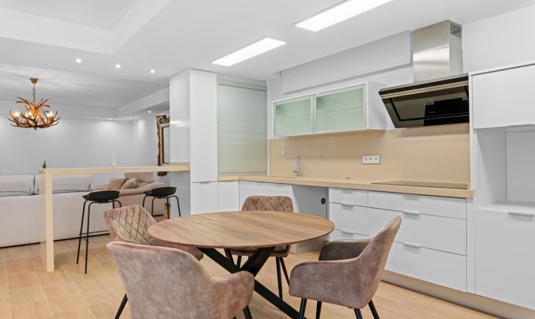 Herverkoop - Villa -
San Miguel - San Miguel Salinas