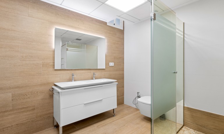 Herverkoop - Villa -
San Miguel - San Miguel Salinas