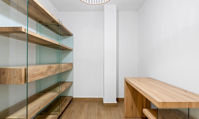 Herverkoop - Villa -
San Miguel - San Miguel Salinas