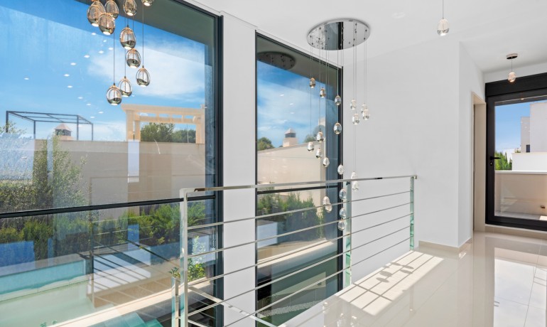 Herverkoop - Villa -
San Miguel - San Miguel Salinas