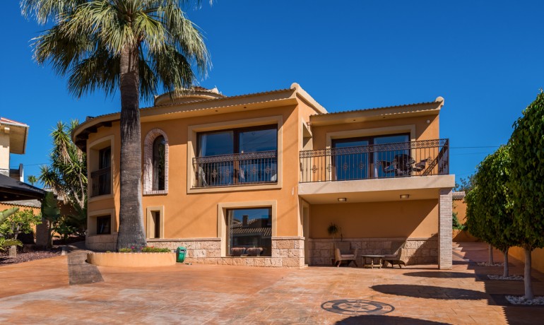 Herverkoop - Villa -
Ciudad Quesada - Rojales