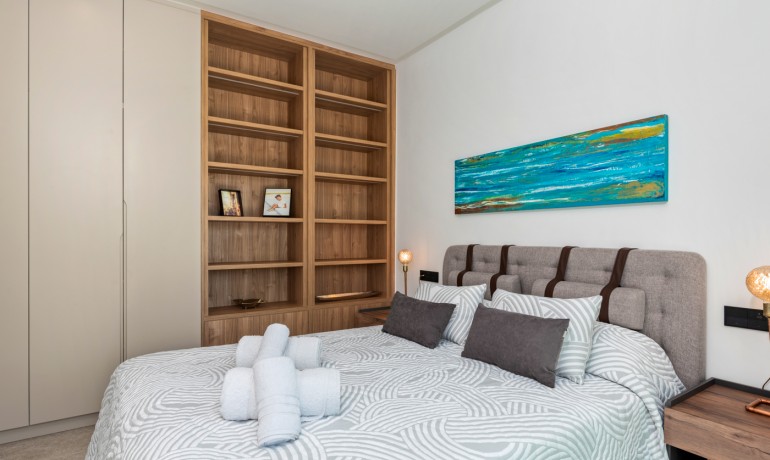 Herverkoop - Villa -
El Campello - El Amerador