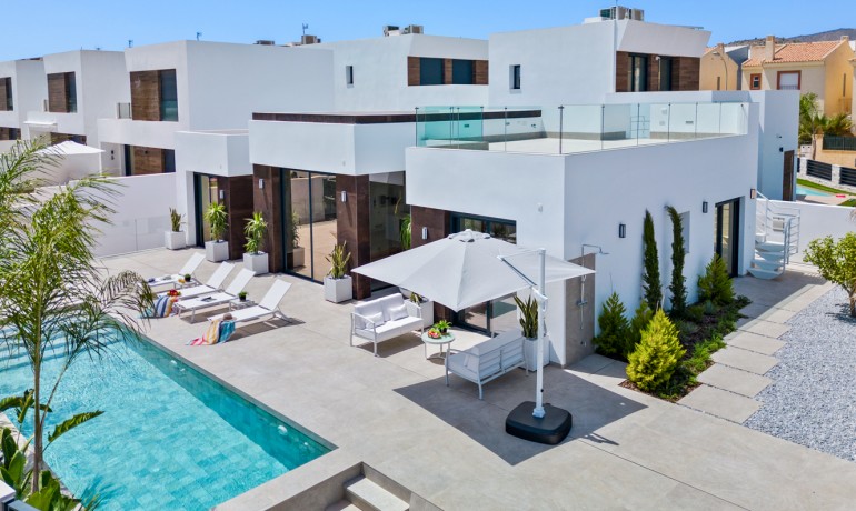 Herverkoop - Villa -
El Campello - El Amerador