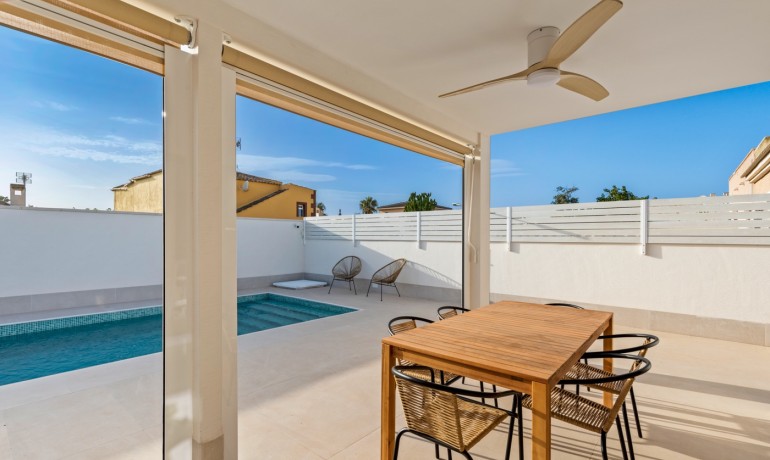 Herverkoop - Villa -
Torrevieja - El Chaparral