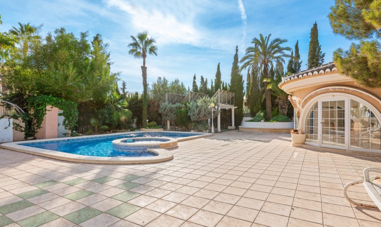 Herverkoop - Villa -
Ciudad Quesada - Rojales - Doña pepa