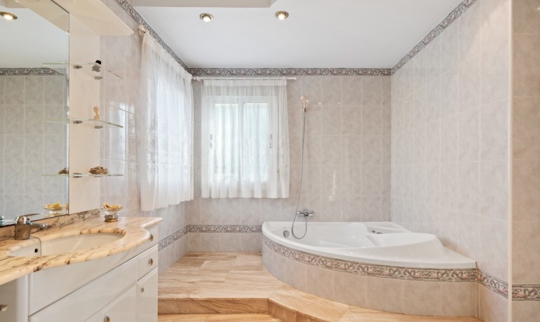 Herverkoop - Villa -
Ciudad Quesada - Rojales - Doña pepa