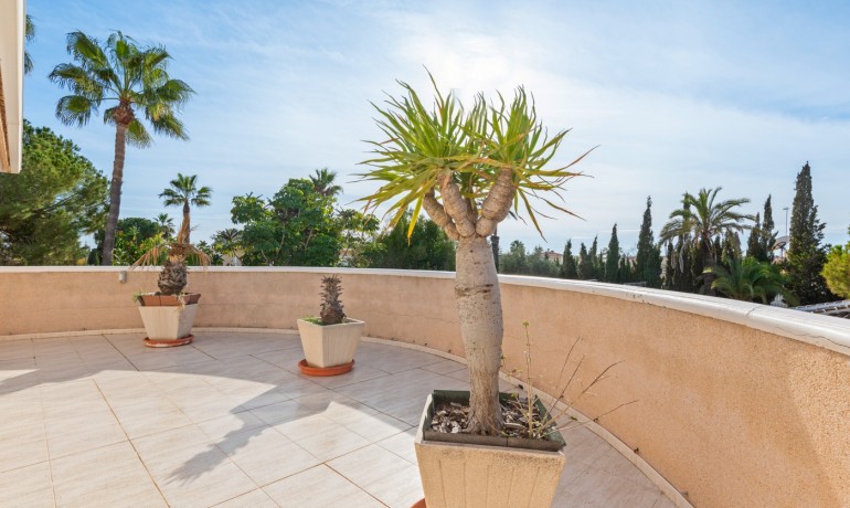 Herverkoop - Villa -
Ciudad Quesada - Rojales - Doña pepa