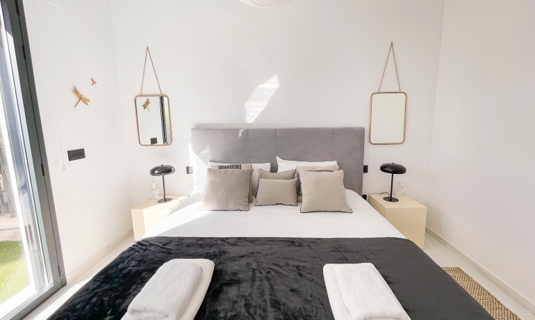 Sale - Apartment / Flat -
Villajoyosa - Playas Del Torres