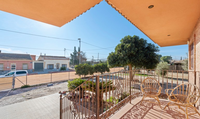 Herverkoop - Finca / Landgoed -
Beniel - Carretera de Beniel