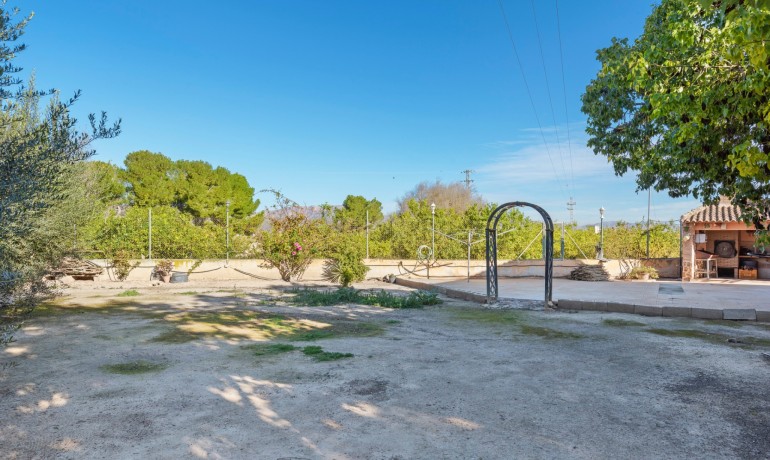 Herverkoop - Finca / Landgoed -
Beniel - Carretera de Beniel