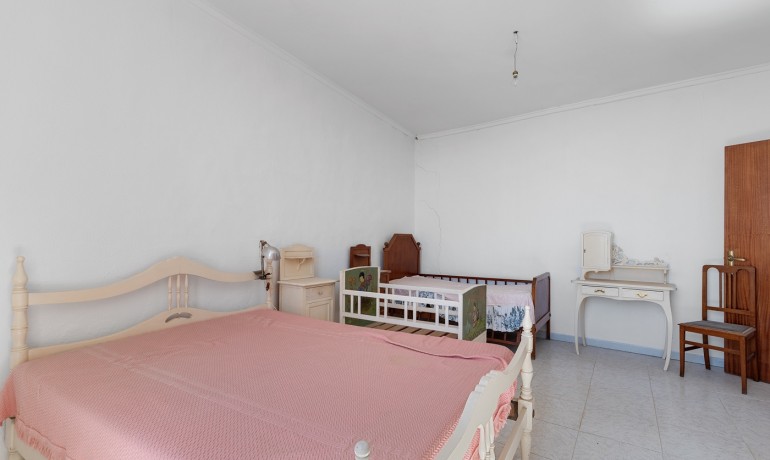 Herverkoop - Finca / Landgoed -
Orihuela Costa - Orihuela