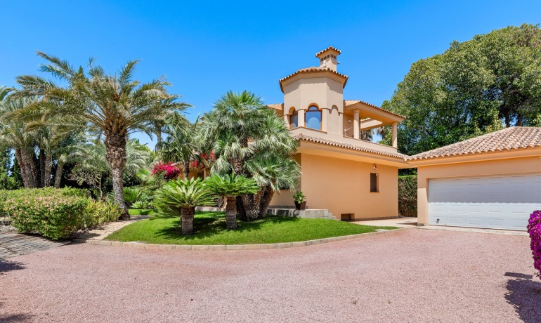 Herverkoop - Villa -
Elche/Elx