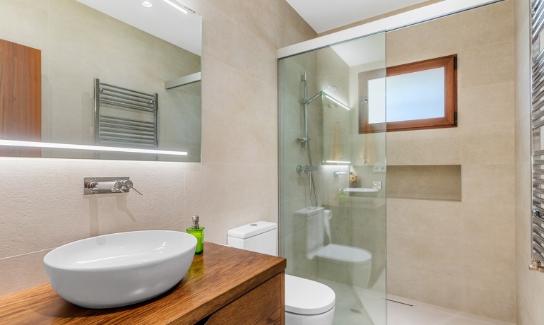 Herverkoop - Villa -
Elche/Elx