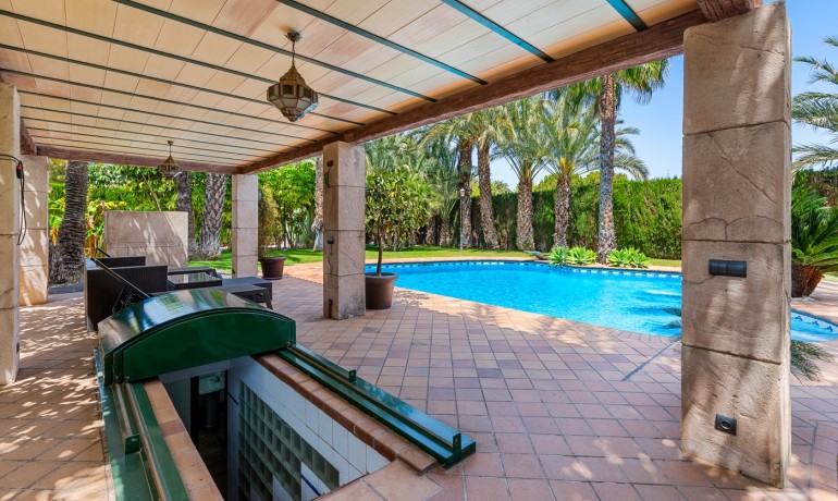 Herverkoop - Villa -
Elche/Elx