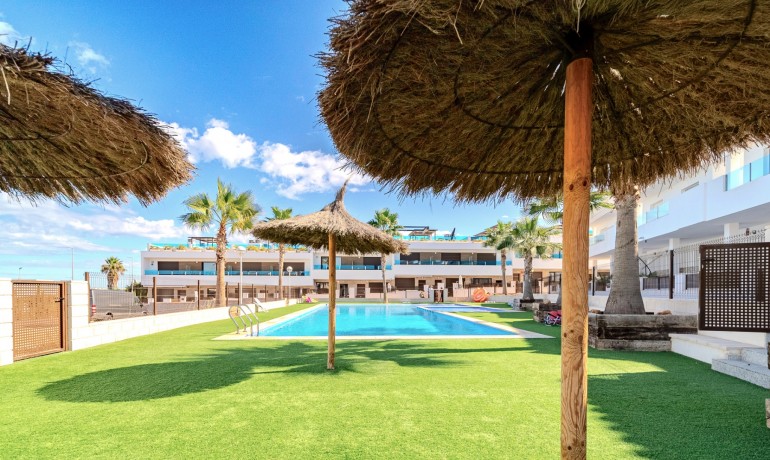 Herverkoop - Huis -
Torrevieja - Los Balcones