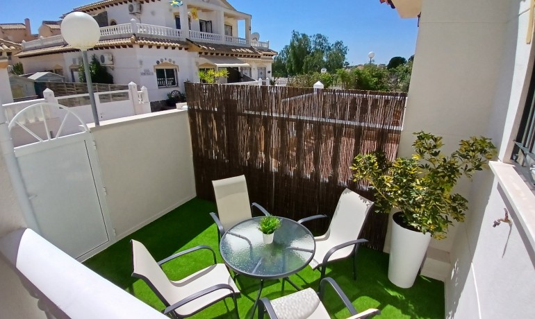Venta - Casa -
Orihuela Costa - La Florida