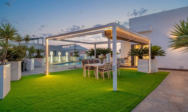 Sale - Villa -
Orihuela Costa - Villamartin