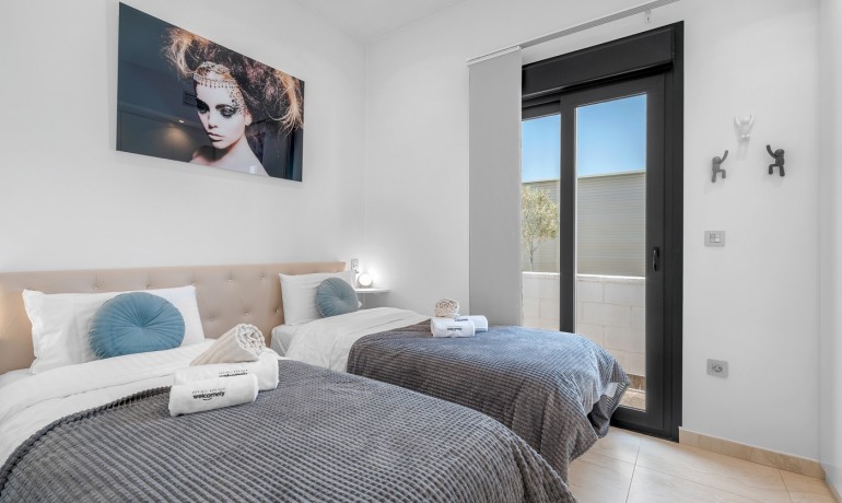 Sale - Villa -
Orihuela Costa - Villamartin