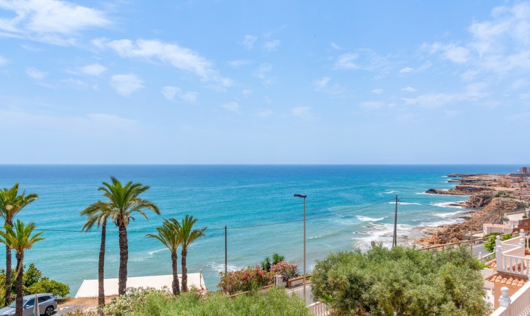 Venta - Villa -
Torrevieja