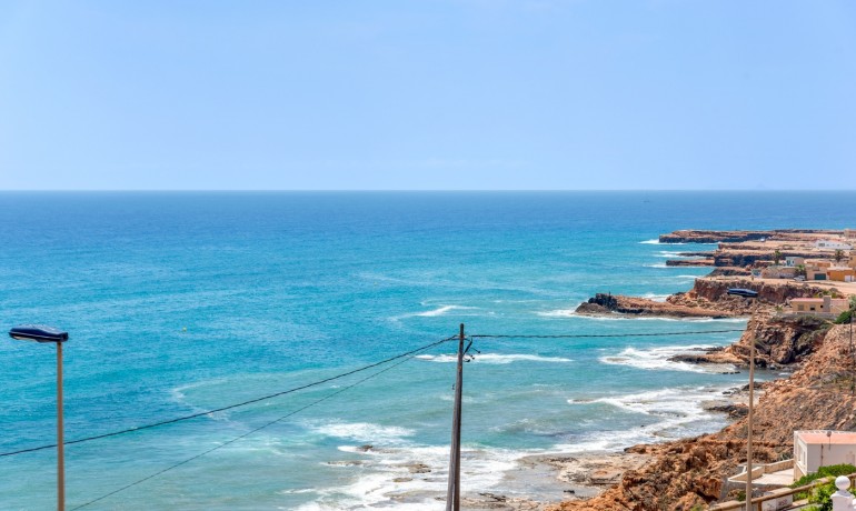 Venta - Villa -
Torrevieja