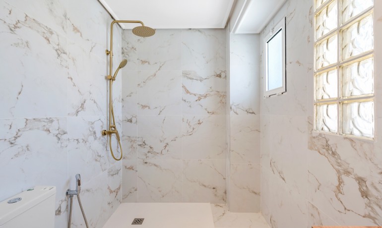 Venta - Villa -
Torrevieja