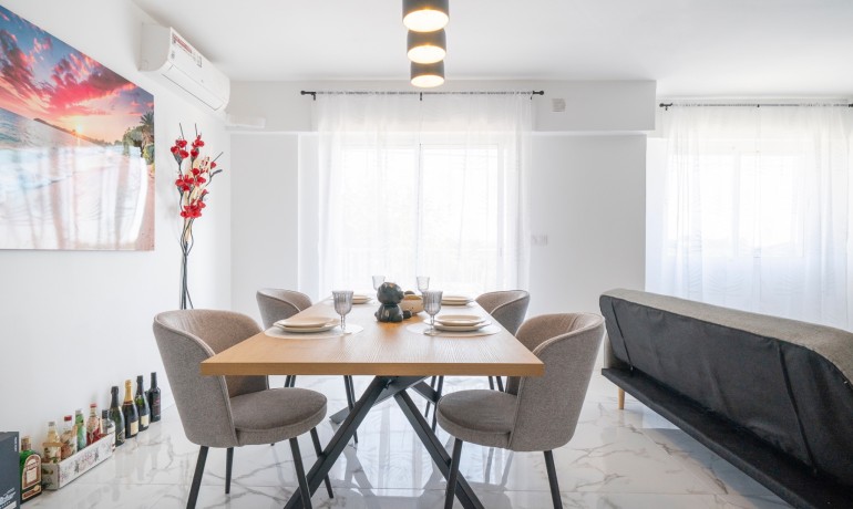 Herverkoop - Appartement / Flat -
Orihuela Costa - Punta Prima