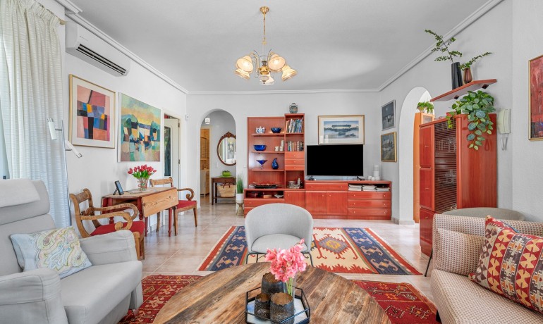 Herverkoop - Villa -
Ciudad Quesada - Rojales