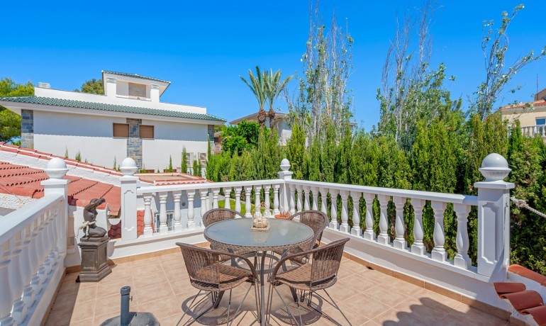 Herverkoop - Villa -
Ciudad Quesada - Rojales