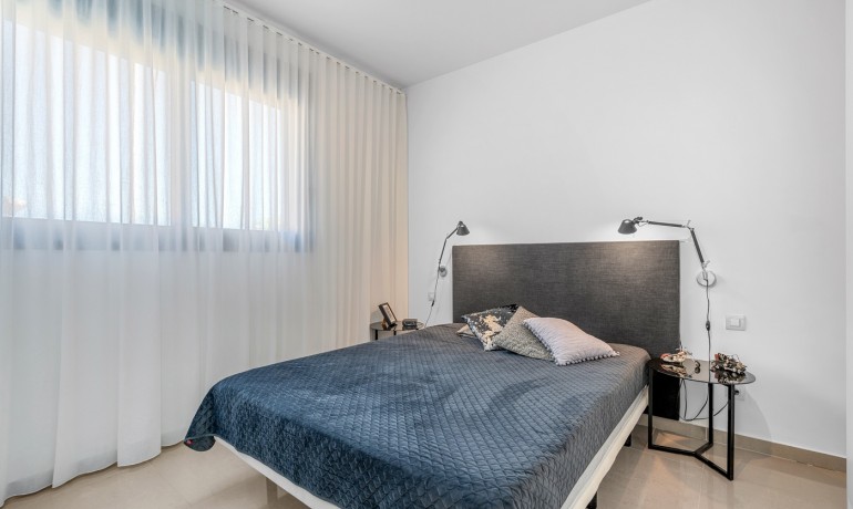 Herverkoop - Villa -
Guardamar del Segura - Guardamar del Segura - Town