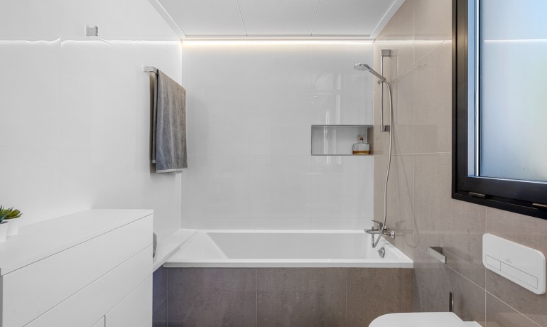 Herverkoop - Villa -
Guardamar del Segura - Guardamar del Segura - Town