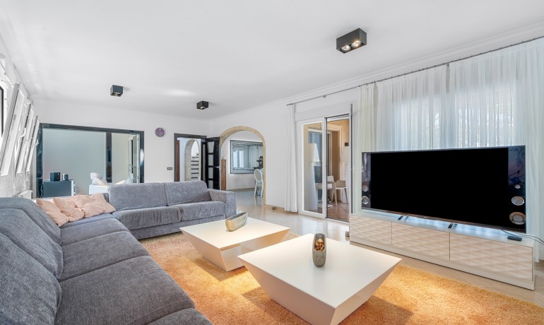 Herverkoop - Villa -
Benissa