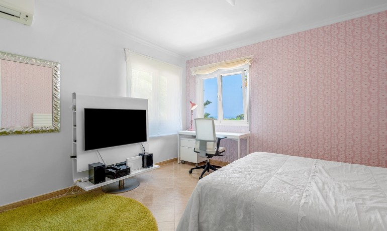 Herverkoop - Villa -
Benissa