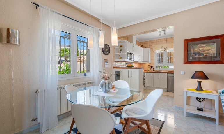 Herverkoop - Villa -
Ciudad Quesada - Rojales