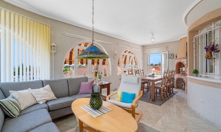 Herverkoop - Villa -
Ciudad Quesada - Rojales