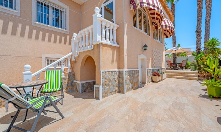 Herverkoop - Villa -
Ciudad Quesada - Rojales