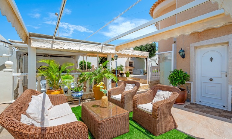 Herverkoop - Villa -
Ciudad Quesada - Rojales