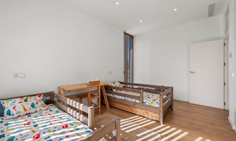 Venta - Villa -
Finestrat