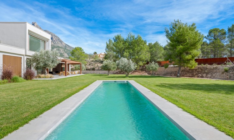 Venta - Villa -
Finestrat