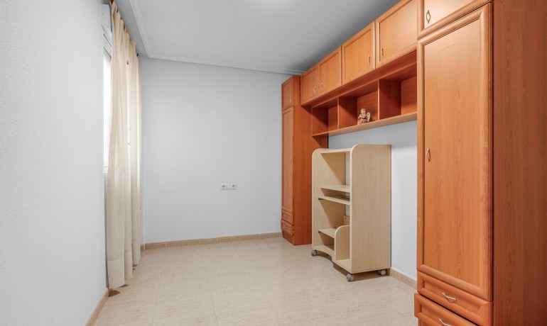 Herverkoop - Appartement / Flat -
Torrevieja - Torrevieja - Centre
